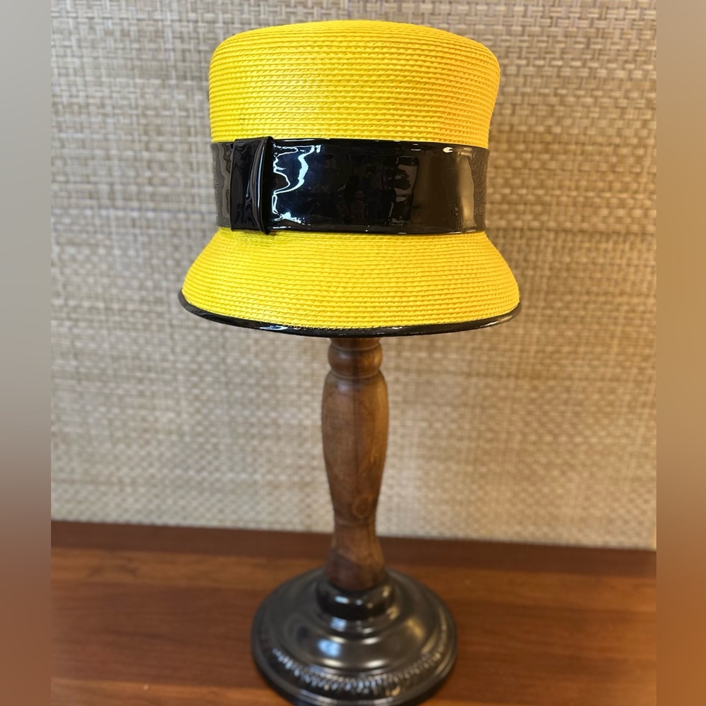 VTG 1990s Tim Crawford Original Yellow Straw Cloche Hat Black Patent Band